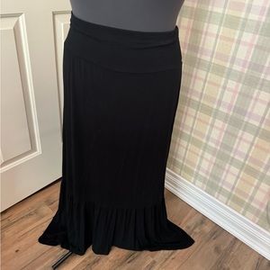 Long black skirt